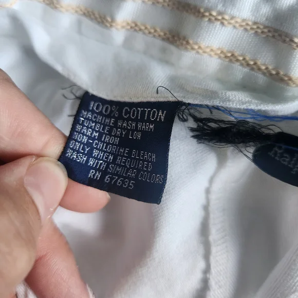 Vintage Ralph Lauren White Shorts. Size 8. RN 67635 - Picture 10 of 15